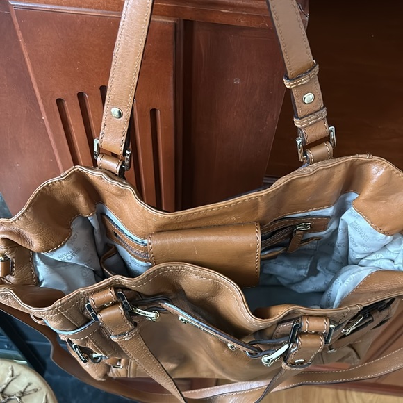 MICHAEL KORS- brown Leather GANSEVOORT hand/shoulder Bag- SFH- see pics - Picture 7 of 12